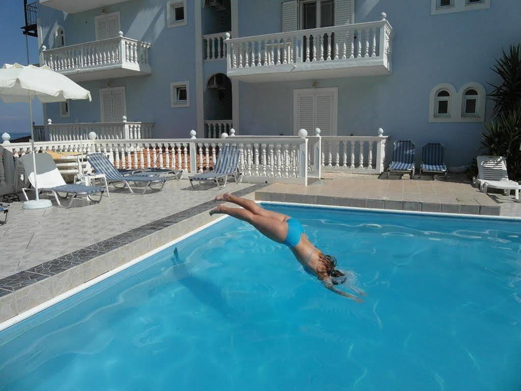 Clear Horizon Aparthotel Amoudi Luaran gambar